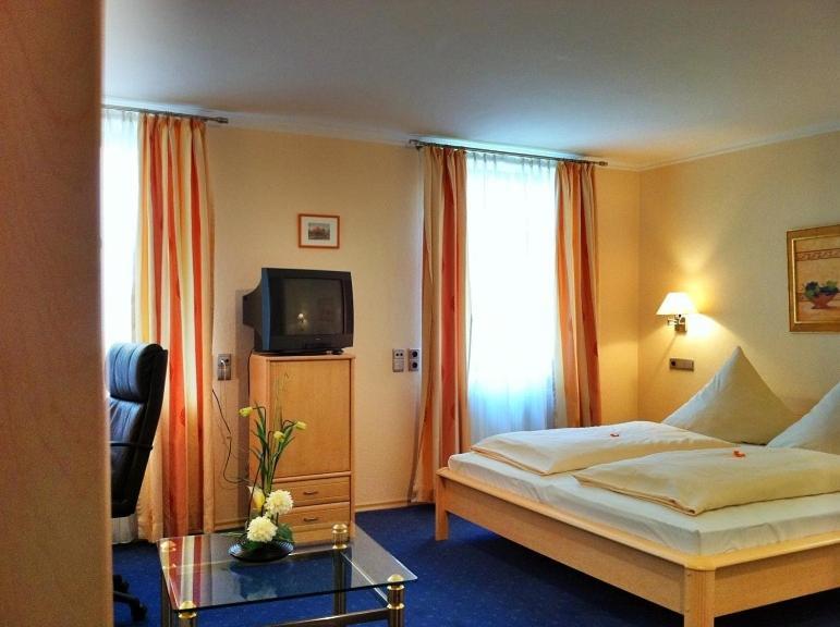 Hotel Mayerhofer Aldersbach Rum bild