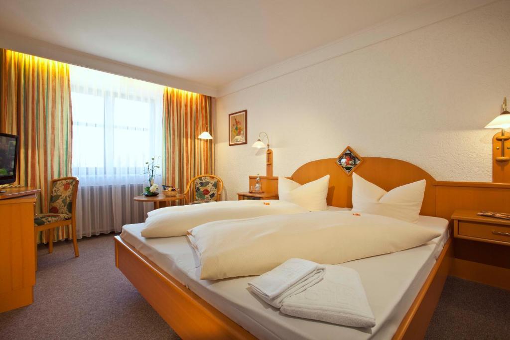 Hotel Mayerhofer Aldersbach Rum bild